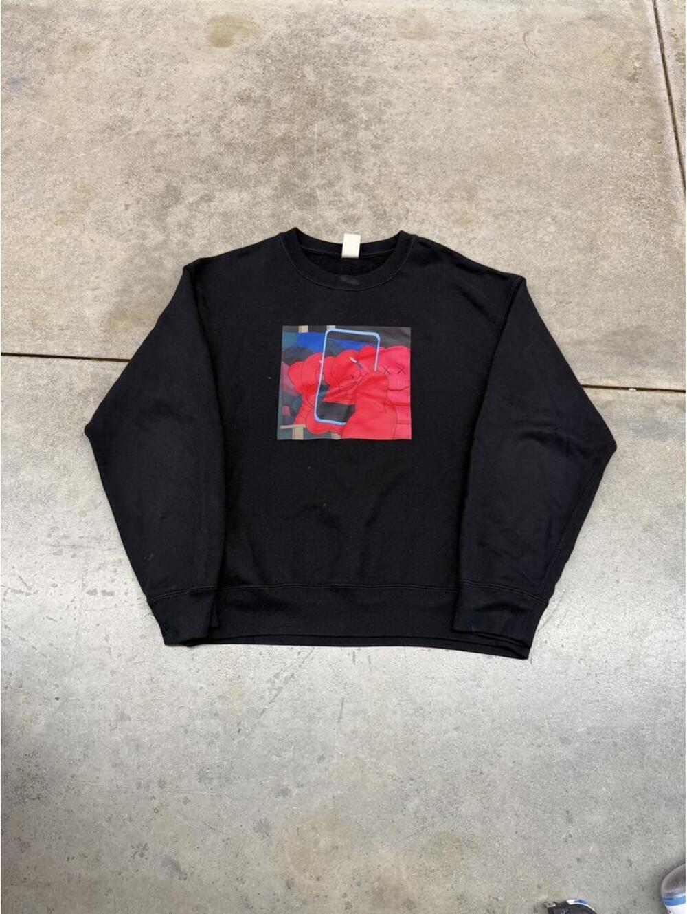 uniqlo kaws and andy warhol black art crewneck size xs HAS HOLE